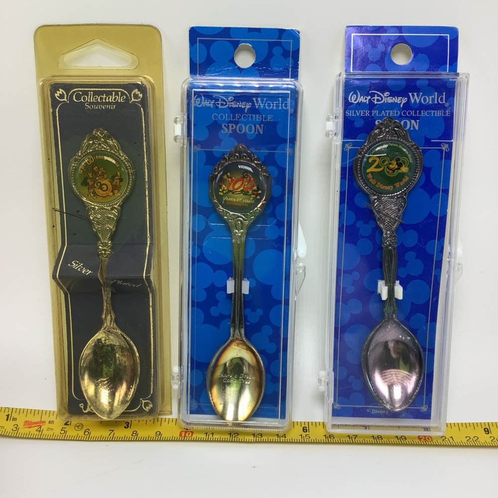 Walt Disney World Souvenir Lot of 4 Collectible Spoon 20, 100 Yrs of Magic, 2000